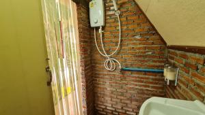 ห้องน้ำของ Huean Himbo