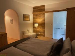 Postel nebo postele na pokoji v ubytování Residenz am Berg