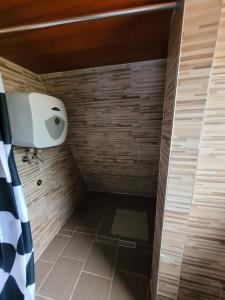 Koupelna v ubytování Koliba Umoljani + 5 fotografií