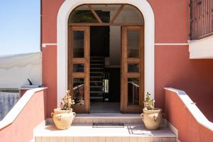 Η πρόσοψη ή η είσοδος του Villa Pollina +104 φωτογραφίες