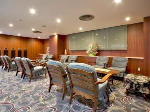 El área de trabajo o centro de convenciones de Kanko Hotel Yumotokan - Vacation STAY 60199v