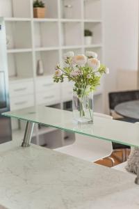 Zdjęcie z galerii obiektu Spektakuläres Apartment ✩ 7. Stock ✩ kostenlose Parkgarage w Wiedniu
