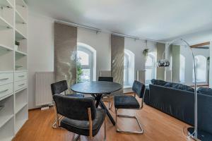 Część wypoczynkowa w obiekcie Spektakuläres Apartment ✩ 7. Stock ✩ kostenlose Parkgarage