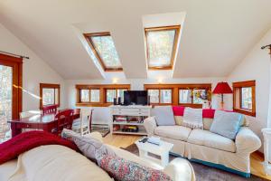 Fotografie z fotogalerie ubytování Little Brown House v destinaci Glen Arbor