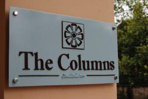 Certificato, attestato, insegna o altro documento esposto da The Columns