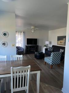 Gallery image of Guesthouse Cannon Beach in Cannon Beach