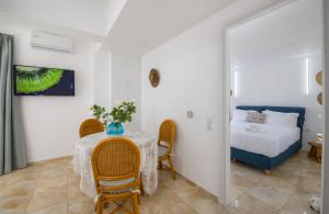 Postel nebo postele na pokoji v ubytování Lucky Suites