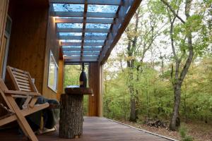 Photo de la galerie de l'établissement Shavit Village Glamping, à Akhatani