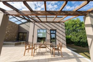 Patio nebo venkovní prostory v ubytování Villa Apocalypsis
