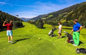 Golf v apartmánu nebo okolí