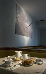 Makanan di atau berdekatan hotel
