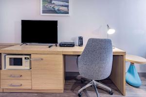 TV i/ili multimedijalni sistem u objektu Wingate by Wyndham Fishkill