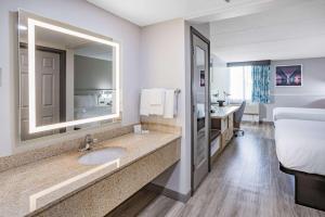 Krevet ili kreveti u jedinici u okviru objekta Wingate by Wyndham Fishkill