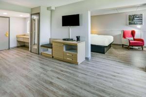 TV i/ili multimedijalni sistem u objektu Wingate by Wyndham Fishkill