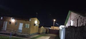 البناء الذي يحتوي مكان المبيت والإفطار