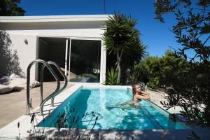Bazén v ubytovaní Viestemare Resort & SPA alebo v jeho blízkosti