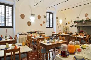 Restaurant o un lloc per menjar a Hotel Vasari