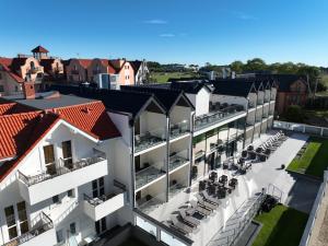 an aerial view of the courtyard of a building at Villa Vis a Vis in Trzęsacz