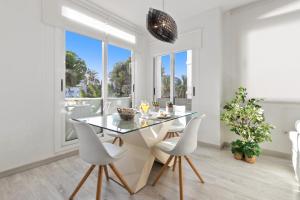 Fotografie z fotogalerie ubytování Amplio y luminoso apartamento en 1 línea playa v destinaci Marbella