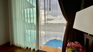 Balkón nebo terasa v ubytování Aonang Phu Dahla Private Pool & Sea View - SHA Plus