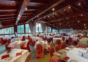 Restaurace v ubytování Wellnesshotel ...liebes Rot-Flüh