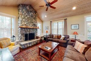 Afbeelding uit fotogalerij van Pine Trace 27 in Glen Arbor