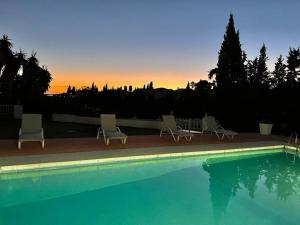 The swimming pool at or close to Villa Scenic with Private Pool - Sleeps 8