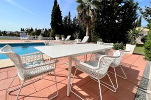 The swimming pool at or close to Villa Scenic with Private Pool - Sleeps 8