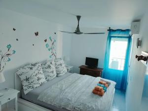 A bed or beds in a room at Jupiter 907 im Costa del Sol