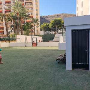 Fotografia z galérie ubytovania Precioso apartamento en Cullera, con piscina junto a la playa v destinácii Cullera