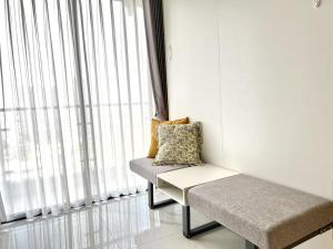 Afbeelding uit fotogalerij van DayInn, Skyhouse BSD Lux and Homey Studio, near AEON BSD and ICE BSD in Cilenggang