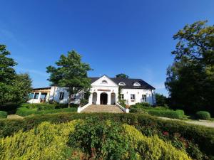 Photo de la galerie de l'établissement Dwór na Wichrowym Wzgórzu, à Przybysławice