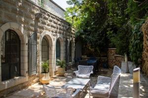 Posezení v ubytování Cozy Heritage Home Jerusalem