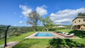 The swimming pool at or close to CASALE TAVERNELLE 6, Emma Villas