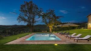 The swimming pool at or close to CASALE TAVERNELLE 6, Emma Villas