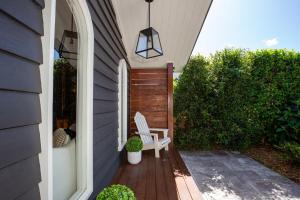 Mulberry House - Pet Friendly with Swimming Pool外面的花园