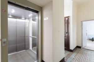 A bathroom at Luxury / special for families/ Vienna town hall