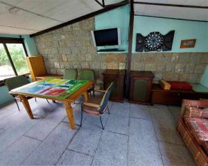 TV a/nebo společenská místnost v ubytování La Vista de Gredos III