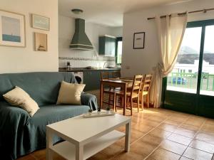 Foto dalla galleria di Salitre Apartamento a El Golfo Altre 21 foto