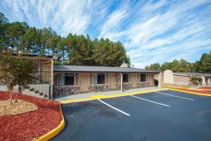 Gallery image of Travelodge by Wyndham Macon West in Macon