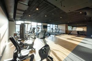 Posilňovňa alebo fitness centrum v ubytovaní CHILLIapartamenty - Polanki Aqua A307 - WYDMOWY