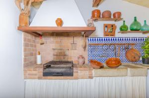 A kitchen or kitchenette at Es Pujols