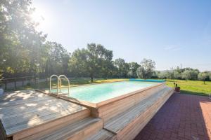 The swimming pool at or close to Villino il Campone by VacaVilla