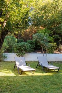 Zahrada ubytování Beach Front Vintage Villa Kalliktratis