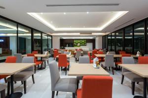 Restaurace v ubytování Riche Hua Hin Hotel - SHA Plus