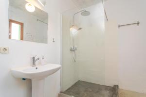 A bathroom at Son Indiot