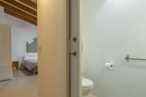 A bathroom at Son Indiot
