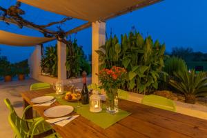 A garden outside Son Indiot