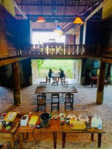 A restaurant or other place to eat at 467 Chiang Dao
