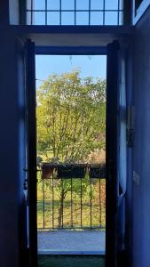 Fotografia z galérie ubytovania suite with terrace and loft with garden in Milan naviglio pavese v Miláne